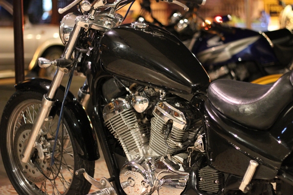 steed400 สีดำคาดเหลือง อินวอย+สรรพสามิตแท้ รถสวยเครื่องดี รถสวย