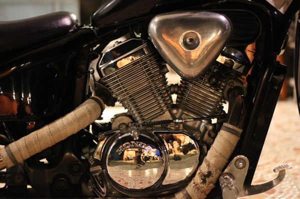 steed400 สีดำคาดเหลือง อินวอย+สรรพสามิตแท้ รถสวยเครื่องดี รถสวย