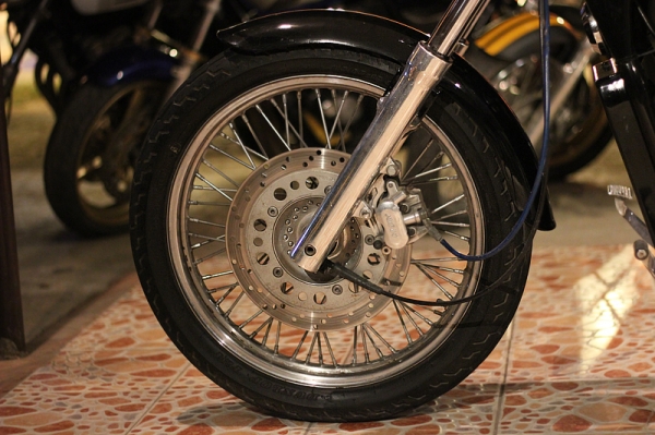 steed400 สีดำคาดเหลือง อินวอย+สรรพสามิตแท้ รถสวยเครื่องดี รถสวย