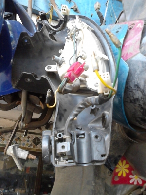 เรือนไมล์ และไฟท้าย YAMAHA MIO    ติดต่อ 081-427-3941