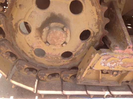 รถแทรคเตอร์ KOMATSU D20-5 ราคา 200,000 บาท ราคาต่อรองกันได้ครับ