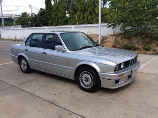 ขายรถ BMW E30 318i ตัวสุดท้าย ปี 91 เครื่องเดิม M40 เกียร์ธรรมดา ติดแก๊ส lpg ชุดแต่ง M-technic 2ชิ้นแท้ ไฟหน้าลักยิ้มแท้ ไฟท้ายสามชั้นแท้ ภายในสวยเดิม แอร์เย็น รถขับดีครับ ประหยัด ขายถูกครับ ขายรถ BMW E30 318i ตัวสุดท้าย ปี 91 เครื่องเดิม M40 เกียร์ธรรมดา ติดแก๊ส lpg ชุดแต่ง M-technic 2ชิ้นแท้ ไฟหน้าลักยิ้มแท้ ไฟท้ายสามชั้นแท้ ภายในสวยเดิม แอร์เย็น รถขับดีครับ ประหยัด ขายถูกครับ
