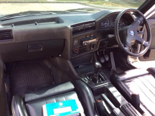 ขายรถ BMW E30 318i ตัวสุดท้าย ปี 91 เครื่องเดิม M40 เกียร์ธรรมดา ติดแก๊ส lpg ชุดแต่ง M-technic 2ชิ้นแท้ ไฟหน้าลักยิ้มแท้ ไฟท้ายสามชั้นแท้ ภายในสวยเดิม แอร์เย็น รถขับดีครับ ประหยัด ขายถูกครับ ขายรถ BMW E30 318i ตัวสุดท้าย ปี 91 เครื่องเดิม M40 เกียร์ธรรมดา ติดแก๊ส lpg ชุดแต่ง M-technic 2ชิ้นแท้ ไฟหน้าลักยิ้มแท้ ไฟท้ายสามชั้นแท้ ภายในสวยเดิม แอร์เย็น รถขับดีครับ ประหยัด ขายถูกครับ