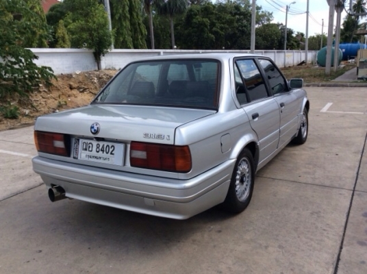 ขายรถ BMW E30 318i ตัวสุดท้าย ปี 91 เครื่องเดิม M40 เกียร์ธรรมดา ติดแก๊ส lpg ชุดแต่ง M-technic 2ชิ้นแท้ ไฟหน้าลักยิ้มแท้ ไฟท้ายสามชั้นแท้ ภายในสวยเดิม แอร์เย็น รถขับดีครับ ประหยัด ขายถูกครับ ขายรถ BMW E30 318i ตัวสุดท้าย ปี 91 เครื่องเดิม M40 เกียร์ธรรมดา ติดแก๊ส lpg ชุดแต่ง M-technic 2ชิ้นแท้ ไฟหน้าลักยิ้มแท้ ไฟท้ายสามชั้นแท้ ภายในสวยเดิม แอร์เย็น รถขับดีครับ ประหยัด ขายถูกครับ