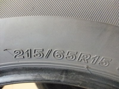 ยาง Bridgestone MY-02 215/65/15 ปี 12