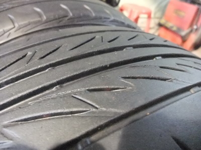 ยาง Bridgestone MY-02 215/65/15 ปี 12