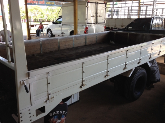 กระบะรถ NPR150  หัวตึก