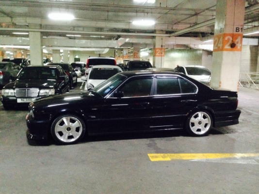 รถบ้านE34บิ๊กโน๊ตVIPสวยๆเครื่อง1jz เครื่องดีเดินเรียบวายสายมาครบ ช่วงล่างนิ้มนุ่มเลี้ยวไม่ดัง ขับนิ่ม แก๊ส+น้ำเป็นแก๊สออโต้สีสวย แอร์เย็น รถดูแลรักษาอย่างดี ไม่ผิดหวัง