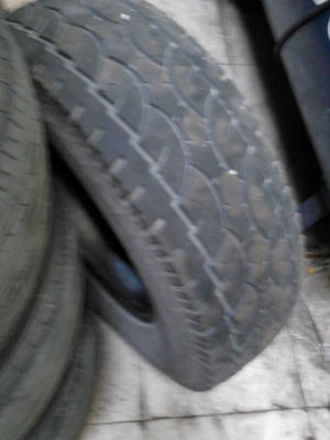 30X9.50R15  DEESTONE PAYAK A/T   มี 1 เส้น  TEL.081-427-3941