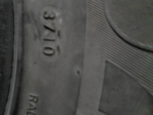 30X9.50R15  DEESTONE PAYAK A/T   มี 1 เส้น  TEL.081-427-3941