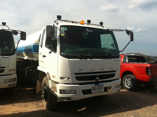 มิตซู ฟูโซ่ FN 2527  270 แรง เกียร์อีตั้นรถปี55.มี2คัน