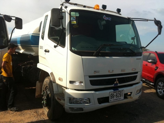 มิตซู ฟูโซ่ FN 2527  270 แรง เกียร์อีตั้นรถปี55.มี2คัน