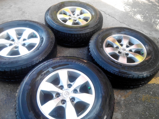 แม็กวีโก้พร้อมยาง 265-70-16 ยางบริสโตน ขายถูกๆปรับราคา6000พร้อมน็อต24ตัว