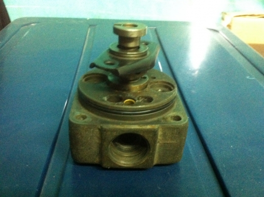 ขายลูกปั้มIsuzu 2800  สนใจ 087-7192330