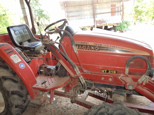 ขาย135000บาท รถไถ2เพลา อุปกร ผานหลัง ดันหน้า สภาพดีพร้อมใช้งานคับ