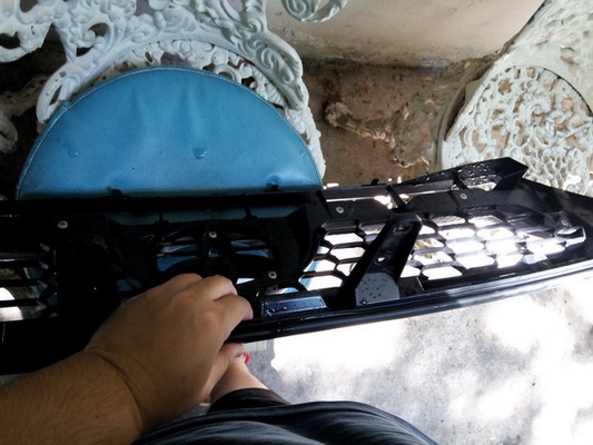 กระจังหน้า Vigo