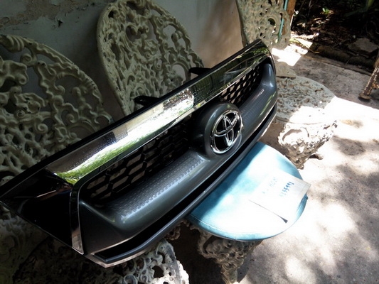 กระจังหน้า Vigo