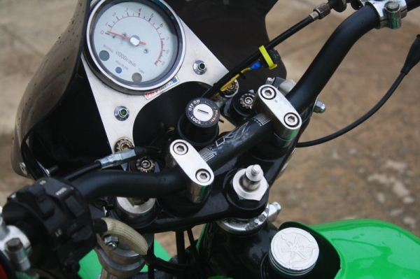 __SR400 ปี98 เลขเต็ม แต่งสวย สรรพสามิตตัวจริง $ 85,000__