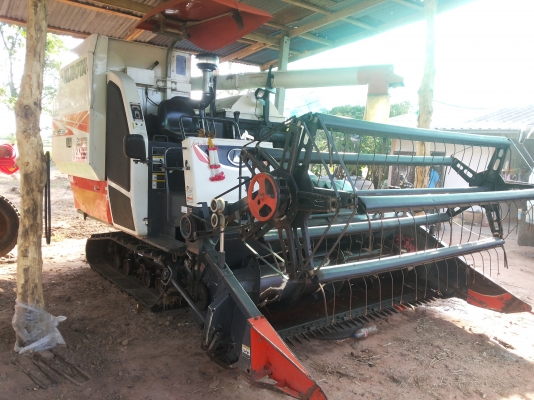 รถเกี่ยวข้าว KUBOTA DC-95 GM PLUS รถไม่มีงวด สภาพพร้อมใช้งาน แถมยาง Bridgestone 2 เส้น รถเกี่ยวข้าว KUBOTA DC-95 GM PLUS รถไม่มีงวด สภาพพร้อมใช้งาน แถมยาง Bridgestone 2 เส้น