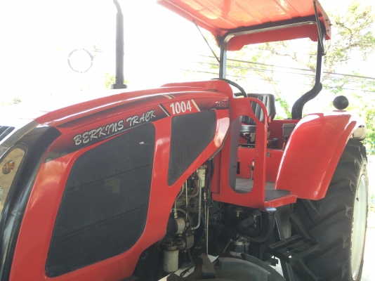 ขายถูกสู้วิกฤตเศรษฐกิจรถใหม่ป้ายแดงแทรกเตอร์ Berkins Track 4 WD ขายถูกสู้วิกฤตเศรษฐกิจรถใหม่ป้ายแดงแทรกเตอร์ Berkins Track 4 WD