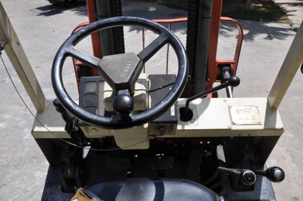 ขายFORKLIFT NISSAN2ตัน สภาพสวยเดิมจากญี่ปุ่นยังไม่เคยใช้านในไทย 145,000เท่านั้น!!!