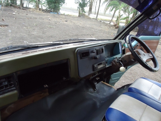 รถ ตู้  ISUZU   สภาพพร้อมใช้งาน เครื่องดีทีเดียวติด