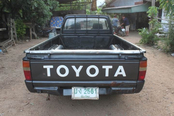 TOYOTA ไฮลักซ์ ฮีโร่ ตอนเดียว ปี 2529 เชียงใหม่