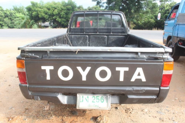 TOYOTA ไฮลักซ์ ฮีโร่ ตอนเดียว ปี 2529 เชียงใหม่