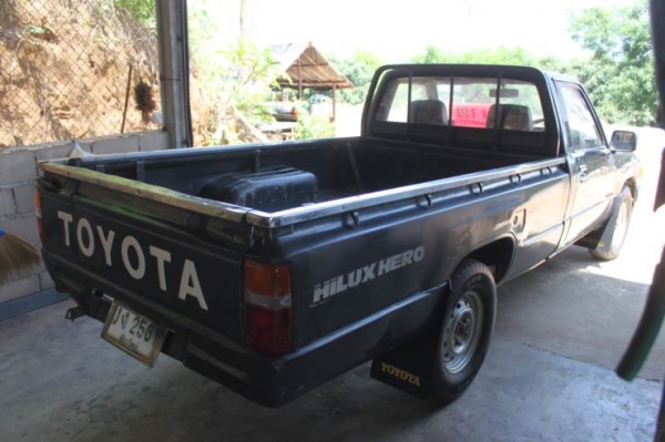 TOYOTA ไฮลักซ์ ฮีโร่ ตอนเดียว ปี 2529 เชียงใหม่