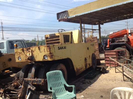 ขาย รถบด9ล้อ SAKAI เอกสารเล่มทะเบียนค่ะ