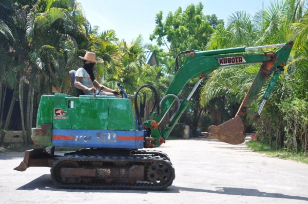 (ลดพิเศษ)ขาย แบคโฮKUBOTA KH50 เครื่อง3สูบ แรงสะใจ สวยเดิมจากญี่ปุ่นยังไม่เคยใช้ในไทย 158,000บาท เท่านั้น!!