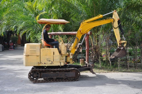 (ลดพิเศษ)ขาย แบคโฮKUBOTA KH8 เครื่อง แรงสะใจ สวยเดิมจากญี่ปุ่นยังไม่เคยใช้ในไทย 135,000บาท เท่านั้น