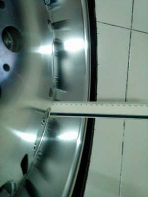 ขายหน่อยครับ ล้อVIP Amisted Zelos 18/5รู114 ออฟลึกๆ พร้อมยาง2013ปลายปี 9500 พอ