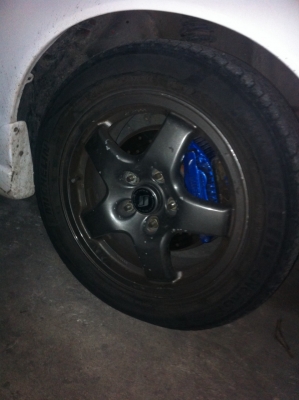 ขายล้อSkyline R32 ยางปีเก่าแต่ใช้ได้ สนใจ 087-7192330