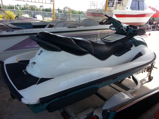 ขาย seadoo gtx เครื่อง 785 ดังรูป จากญี่ปุ่น ท้องมีรอยตามการใช้งาน ขาย seadoo gtx เครื่อง 785 ดังรูป จากญี่ปุ่น ท้องมีรอยตามการใช้งาน