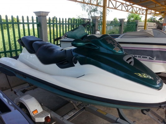 ขาย seadoo gtx เครื่อง 785 ดังรูป จากญี่ปุ่น  ท้องมีรอยตามการใช้งาน