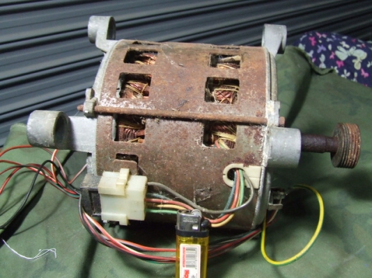 ขายมอเตอร์เครื่องซักผ้าชนิดเปิดฝาหน้าสภาพดี