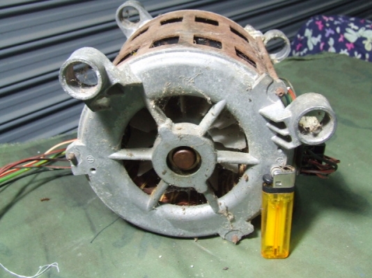 ขายมอเตอร์เครื่องซักผ้าชนิดเปิดฝาหน้าสภาพดี