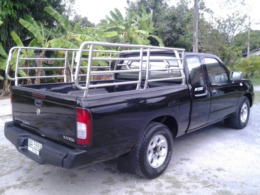 นิสสันฟรอนเทีย 3.0 ZDI ปี2005 รถมือเดียวใช้น้อย เดิมสีสวย