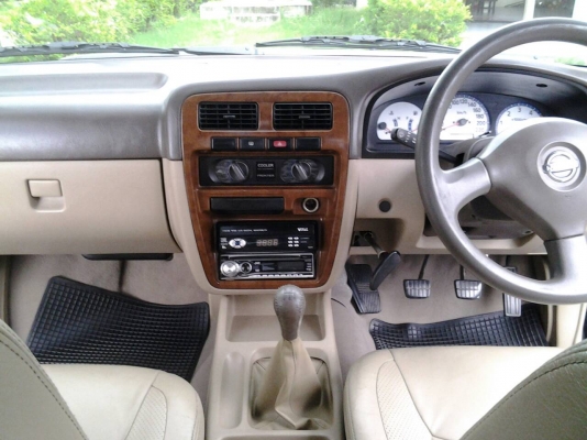 นิสสันฟรอนเทีย 3.0 ZDI ปี2005 รถมือเดียวใช้น้อย เดิมสีสวย