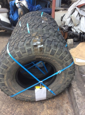 BF Mud Km2 315-75-16 ดอกหนาๆ ยางนิ่มๆ ถูกๆครับ BF Mud Km2 315-75-16 ดอกหนาๆ ยางนิ่มๆ ถูกๆครับ