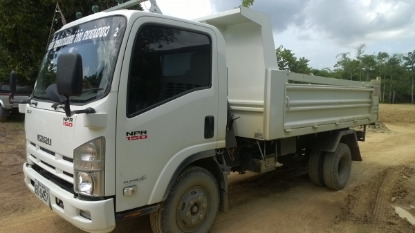 (มี4คัน)ขายดาวน์...ISUZU NPR 150แรง รุ่นเดียว ปีเดียวกัน ออกตามหลังกันและขายไปตามๆกัน...ทีละคัน