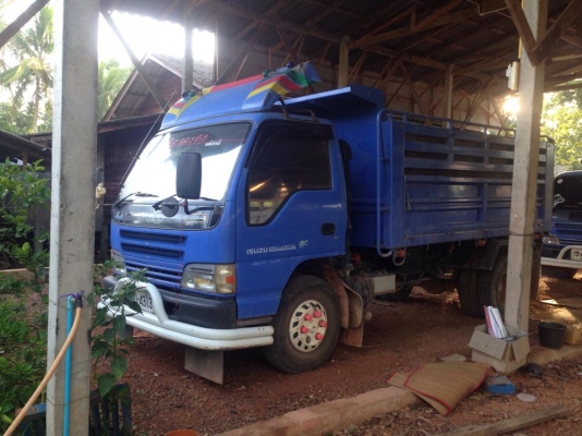 ขายรถบรรทุก6ล้อดั้ม