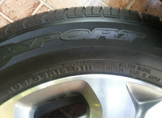 ขายล้อแม็กซ์พร้อมยางป้ายแดง Honda civic hybrid ขอบ 15