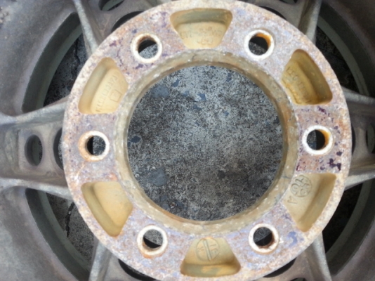 ขายล้อพร้อมลุย33นิ้ว