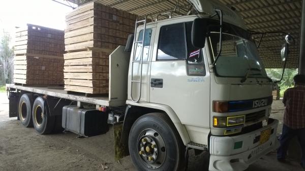 10ล้อเพลาเดียว 175แรง พื้นเรียบเหล็ก รถสวยมาก..ดูแลดี ซ่อมถึง..(รถแค่ใช้ในโรงงาน) เล่มพร้อม