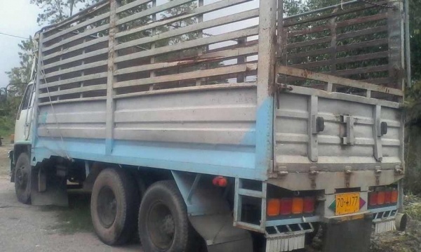 (รถมาถูกก็ขายถูก)10ล้อเพลาเดียวISUZU 175 แรง รถเดิมๆกะบะคอกเหล็ก รถพร้อมใช้..