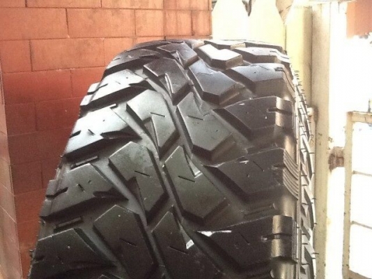 ขายยาง Maxxis Bighorn 265 x 75 x 16 ขายยาง Maxxis Bighorn 265 x 75 x 16