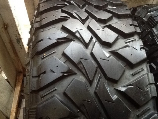 ขายยาง Maxxis Bighorn 265 x 75 x 16 ขายยาง Maxxis Bighorn 265 x 75 x 16
