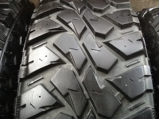 ขายยาง Maxxis Bighorn 265 x 75 x 16 ขายยาง Maxxis Bighorn 265 x 75 x 16